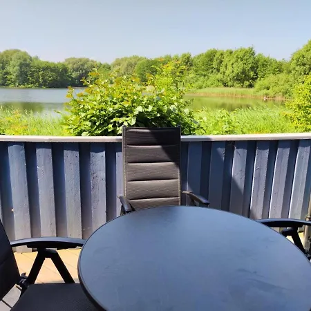 4 Personen Mit Kaminofen, Kanu Und Herrlichem Seeblick In