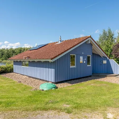 4 Personen Mit Kaminofen, Kanu Und Herrlichem Seeblick In Сasa de vacaciones